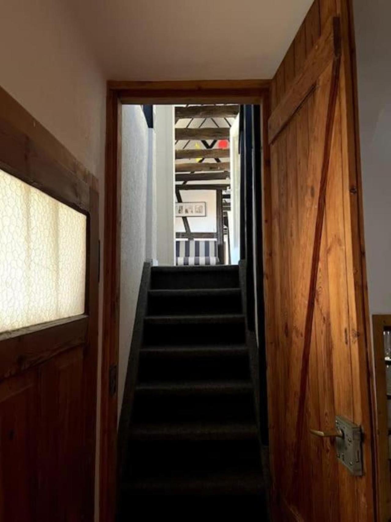 Ferienwohnung Im 'Schmoller - Hof' Нойштадт-ан-дер-Вайнштрасе Экстерьер фото